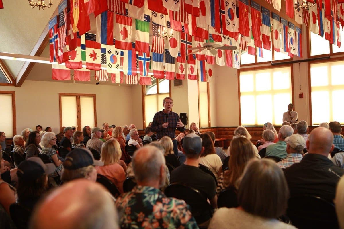 Town hall event photography
